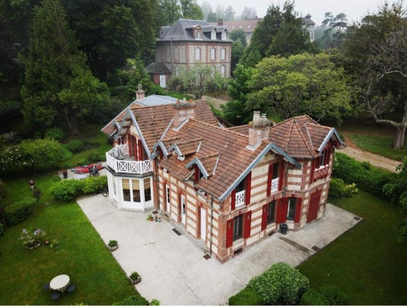 La Villa Des Rosiers Cricqueboeuf Exterior photo