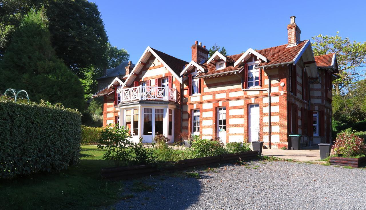 La Villa Des Rosiers Cricqueboeuf Exterior photo